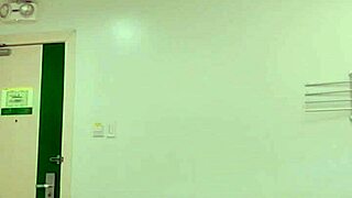 Muff Divin & Pussy lickin in a dam lesbian orgy