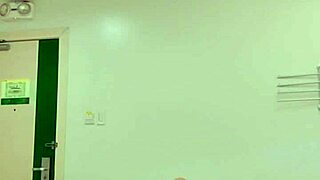 Muff Divin & Pussy lickin in a dam lesbian orgy