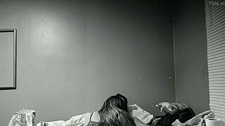 mi vecina caliente le gusta por el culo