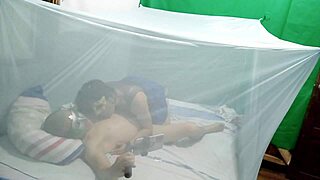 una noche de fantasia con mi vecina puta, me follo a ella cuando el marido esta hacienda compras en el mercado 2