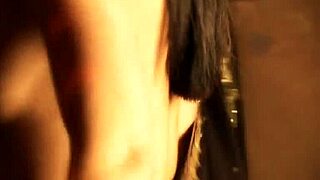 Sexy Indian Girl Feels Pretty Alone