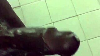 क्या कभी मिल्फ मसाज से थिक डिक पैंपर किया है?