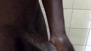 क्या कभी मिल्फ मसाज से थिक डिक पैंपर किया है?