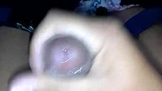 Masturbating While My Girlfriend Is Away – Milf Style