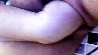 Latina milf masturbates pussy to orgasm with handjob close up