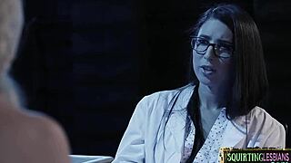 Can Flexible MILF Babes Squirt from Pussylicking?