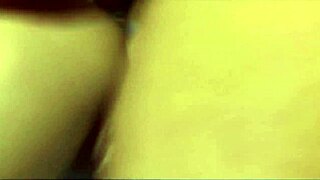 ऑस्टिन किंकेड रफ फकिंग में इस्तेमाल होने का मजा लेती है।