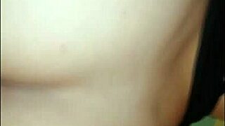 मैं अपने फ्रेंड्स हसबैंड के साथ इतनी हॉर्नी हो रही हूं।