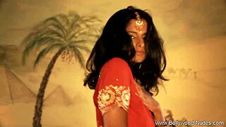 Amateur Mature Brunette Dancing Solo in Oriental Lands