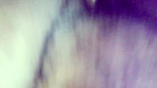 ela acorda com sexo e ganha creampie na bunda