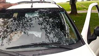 देखना चाहते हो मुझे थिएटर में डॉगीस्टाइल में झुकाया जाए?