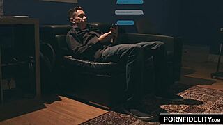 Pornfidelity milf gets a studio facial.