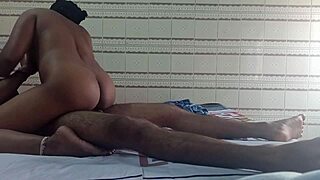 Mommy giving handjob, riding her ex boyfriend’s dick homemade sex video