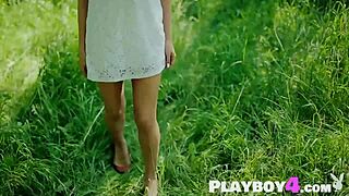 Cute russian model cira nerri shows big ass!