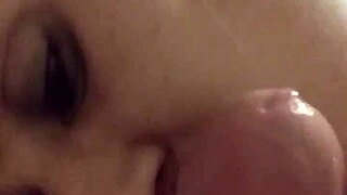 Milf Gives Deepthroat Blowjob With Saliva In Spa