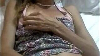 Playing With Sarita's Pussy While Playing Game