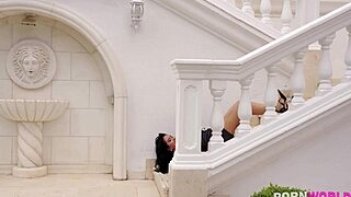 Linda Black Sucks Cock For Afternoon Relief