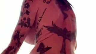 Dancing naked in sauna, milf shows off big tits for amateurs