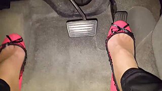 Mommy's webcam fetish: A milf mature session hot and steamy