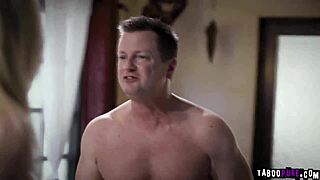 Riley Star Caught Her Stepmom Getting Some Pussy Penetration