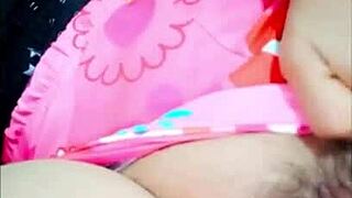 Latina Milf Masturbates Big Pussy Interracially