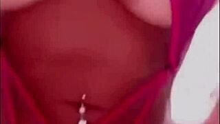 deysi araujo shows off her peruvian pussy while masturbating