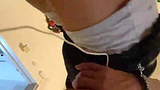 Anna Maria in Booty Shorts!