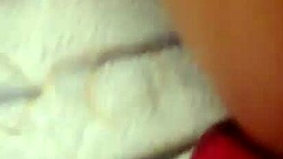 Steamy fingering and orgasm indulged in by Italian couple