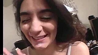 MILF gets blowjob and gets cummed in return