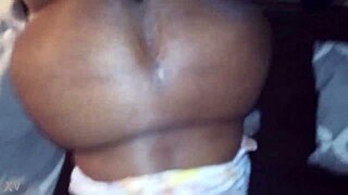 MILF gets surprised with her ass's happy ending