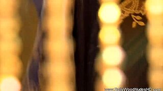 Bollywood, high definition unveiling of a sensual dance performance