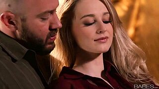 Stacie Jaxxx dominates with face sitting and oral pleasure