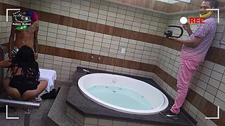 Making of Experienced Cougar Doing Scene with Tattooed Young Guy with Big Cock: Wallif Santos Complete on XVideos Red