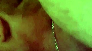 wife milf licks pussy in muff diving session 😋