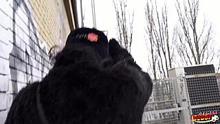 जर्मन स्काउट ने कैस्टिंग में क्रेजी स्किनी गोथ ब्रिसेन को रफ रिमजॉब और डीपथ्रोट के लिए फाउंड किया