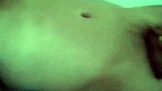 uhh, real homemade vid of me swallowing cock, 100 amatuer stuff