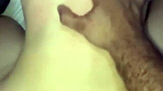 मेरी हॉट नेबर नोरा मिल्फ हार्ड राइडिंग पसंद करती है