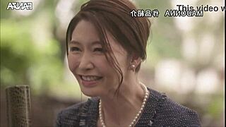 सौतेली माँ का रहस्यमय ग्रेजुएशन गिफ्ट अनवील्ड