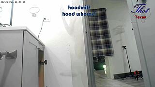 A site for amateur and exhibitionist women in Texas called Hoodmilf.com