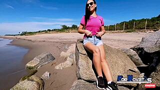 Pornovatas captures mature liberal banging German guy on Mexican beaches