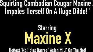 Squirting cougar Maxine's wild solo session with huge dildo