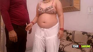 नॉटी इंडियन एमेच्योर टिंडर मैच के साथ वाइल्ड हो जाती है।