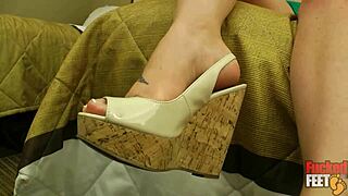 adorning jessica raynes barefoot soles with philly johns warm essence