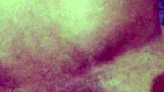 Does my stepmom's wet pussy tease me through chat in leggings?