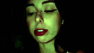 ग्रीन आईज और बिग बट वाली कुनहाडा हार्ड राइड करती है, फेस पर कम मिलती है