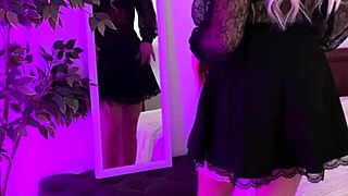 i'm gorgeous mature in sexy garter