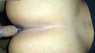 फक याह! सिंगल माँ बेटा घर आने से पहले एनल देती है!