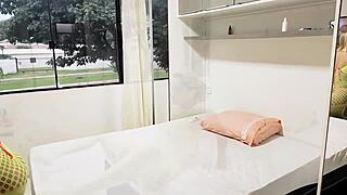 रफ हाउसवाइफ मिल्फ फक ओल्डर मैन के साथ