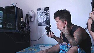 मिल्फ पॉर्नस्टार फक्स और फेशियल