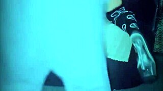 Que rico lengua en mi culo!